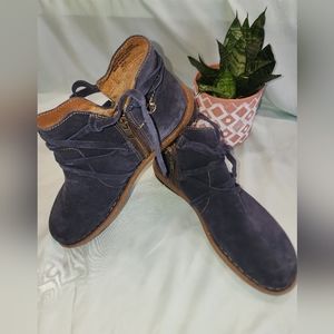 Women's BORN Tarklin bootie